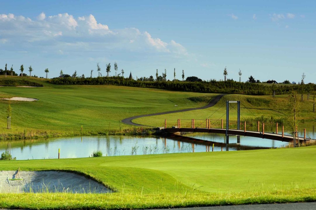 Golf Resort Black Bridge