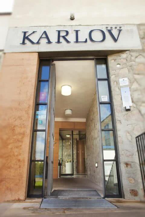 Bellevue hotel Karlov