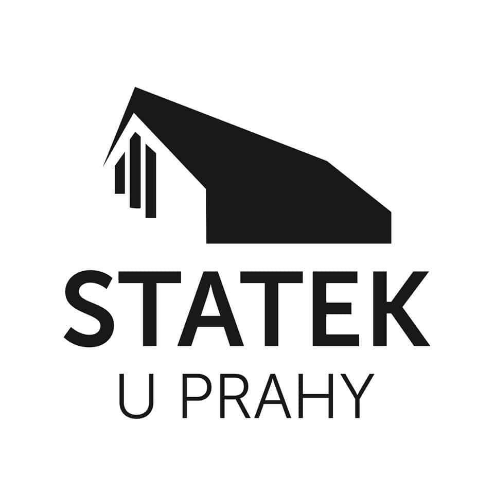 Statek u Prahy