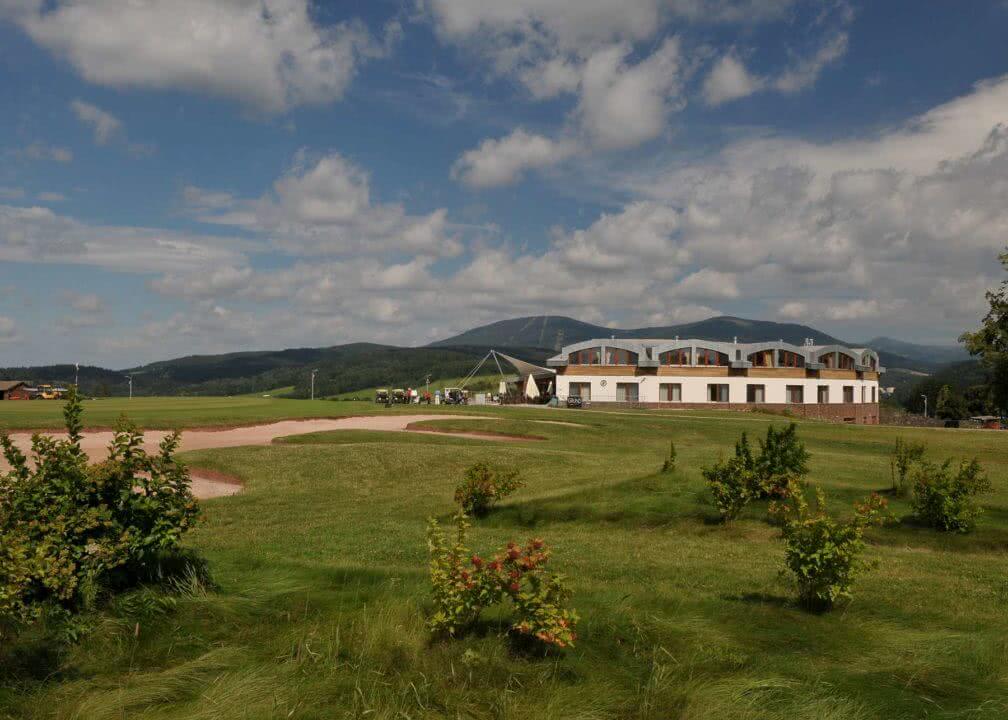 Golf Club Mladé Buky