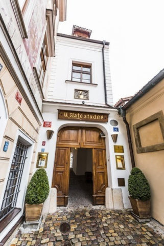 Hotel U Zlaté studně