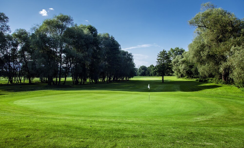 Three Oaks – Tři Duby Golf Resort