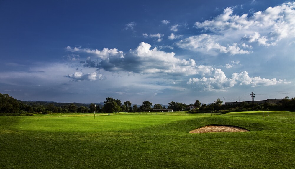 Three Oaks – Tři Duby Golf Resort