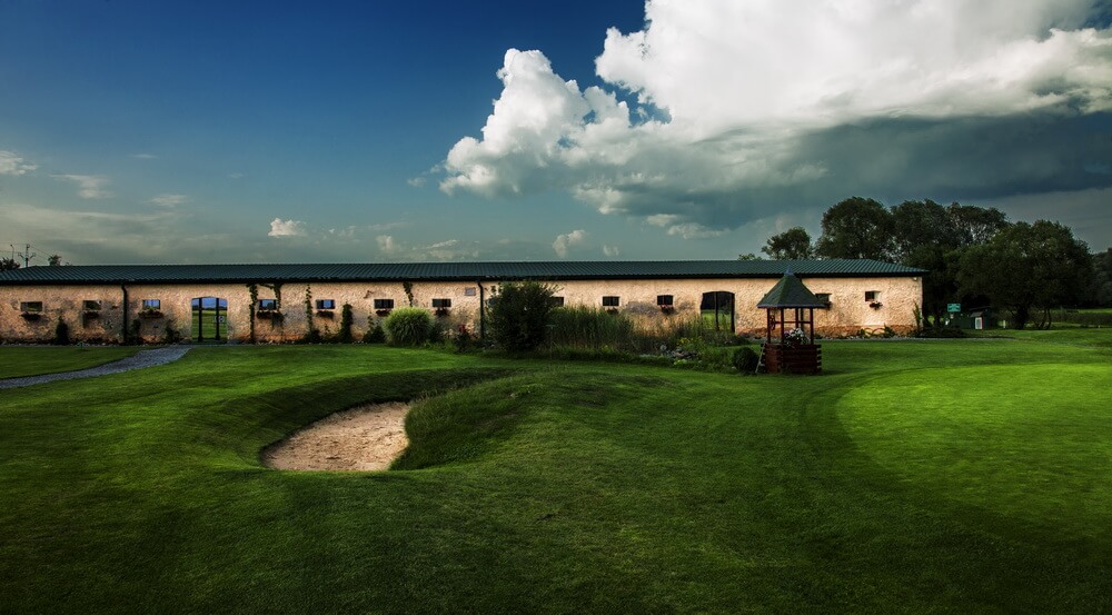 Three Oaks – Tři Duby Golf Resort