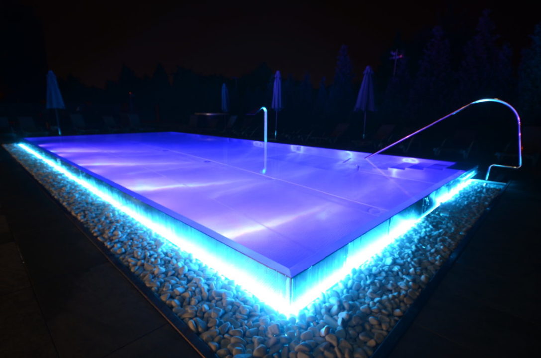 Hotel Aura Design & Garden Pool